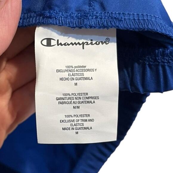 Champion Women's Raincoat Jacket Windbreaker NWT Blue Medium - Picture 7 of 7